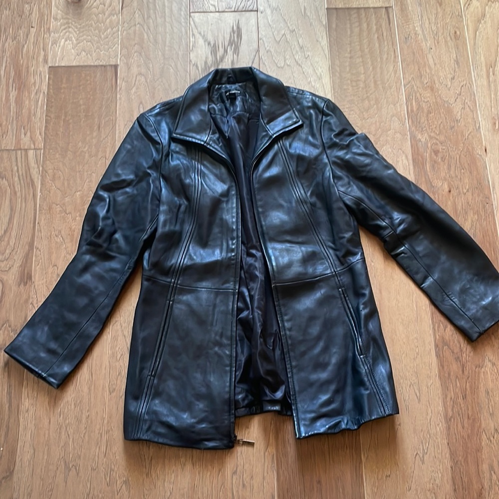 Colebrook Essentials ZipUp Leather Jacket Gem